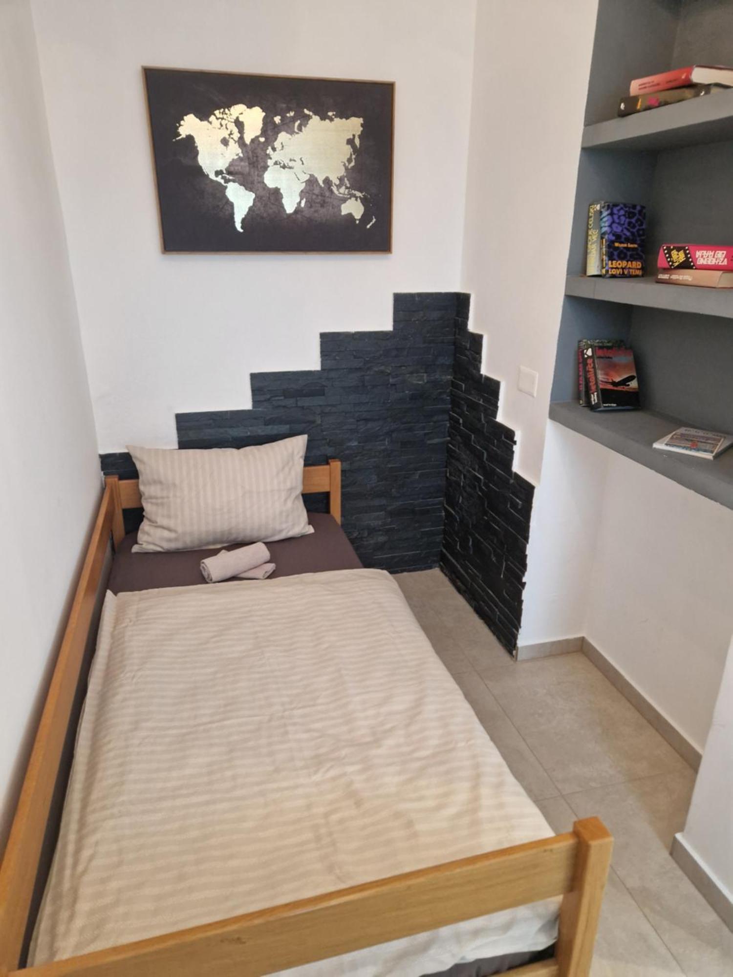 Apartmans Robo Koper Luaran gambar