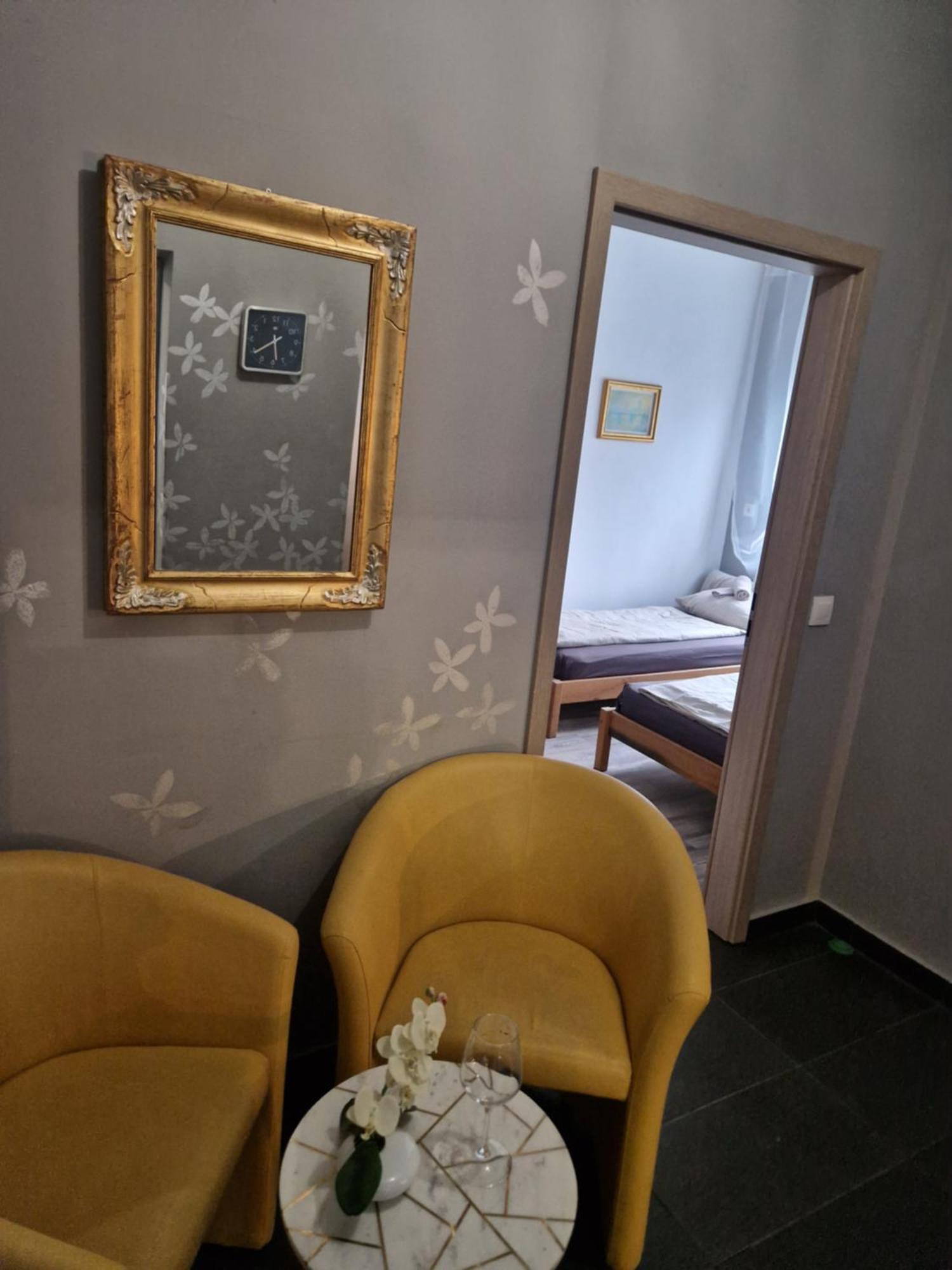 Apartmans Robo Koper Luaran gambar
